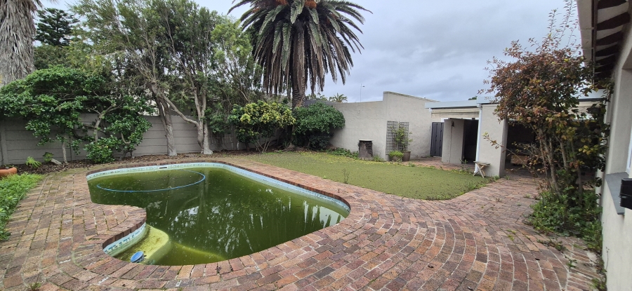 To Let 3 Bedroom Property for Rent in Waves Edge Western Cape